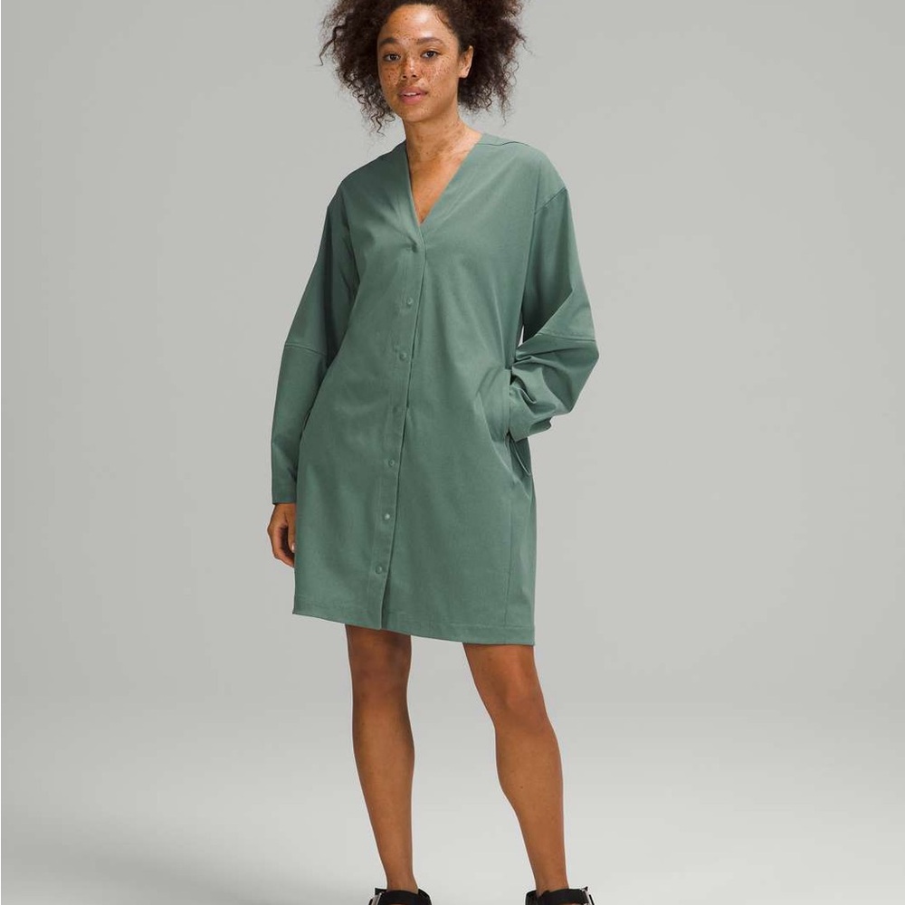 Lululemon Ventlight™ Button Front Dress